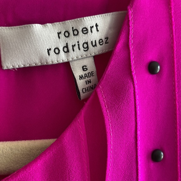 Robert Rodriguez NWOT silk chiffon, sleeveless blouse. Size 6. - Picture 3 of 5